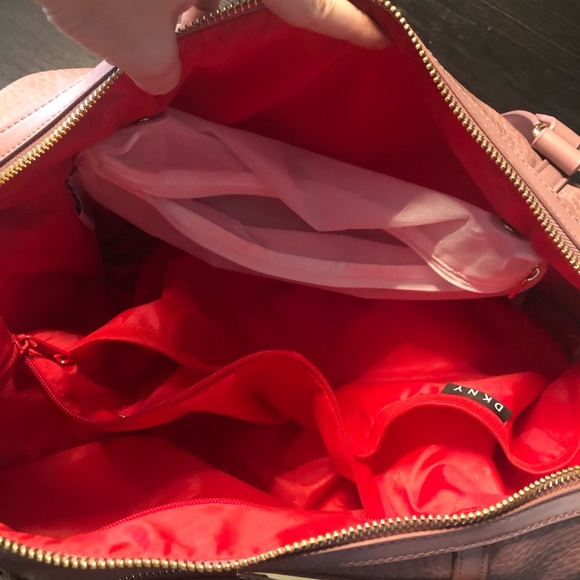 DKNY Weekender tote, in Primrose. Minimal use, in like-new condition. - Picture 4 of 8